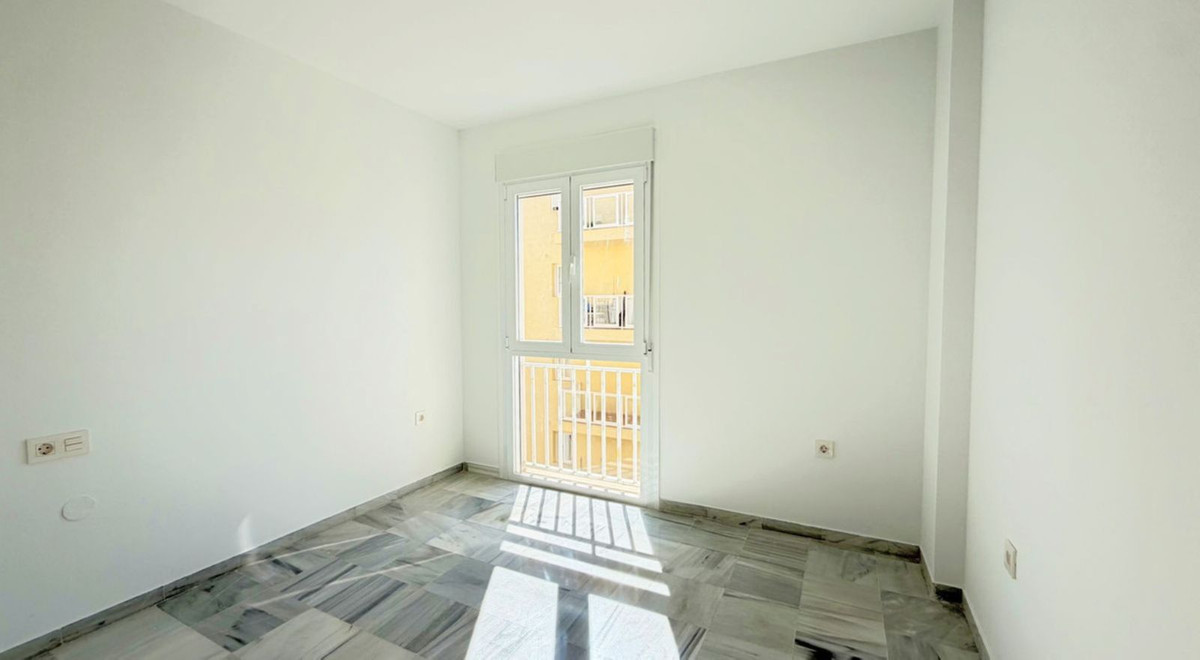 Middle Floor Apartment bilde 15
