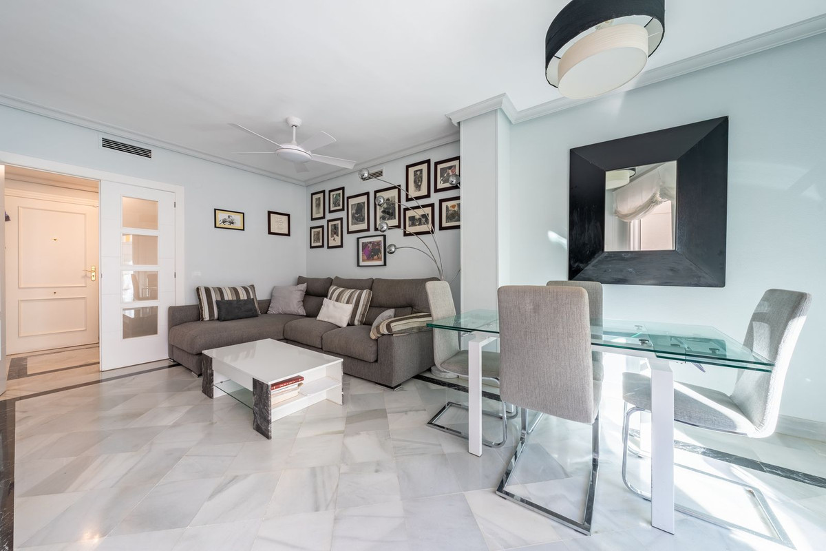 Middle Floor Apartment bilde 6