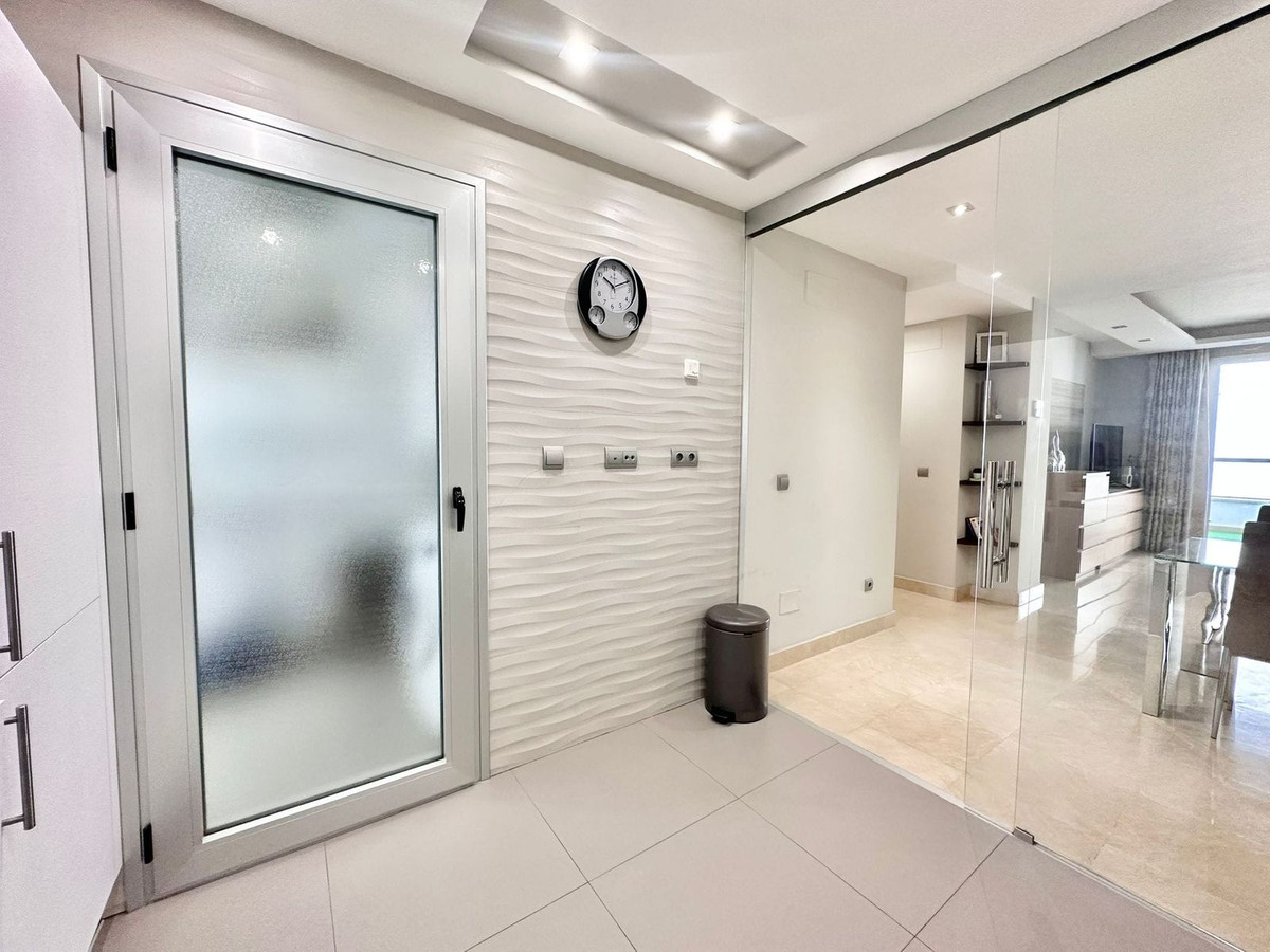 Middle Floor Apartment bilde 15