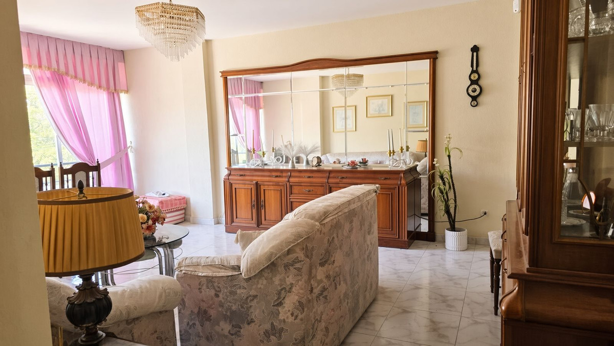 Middle Floor Apartment bilde 13