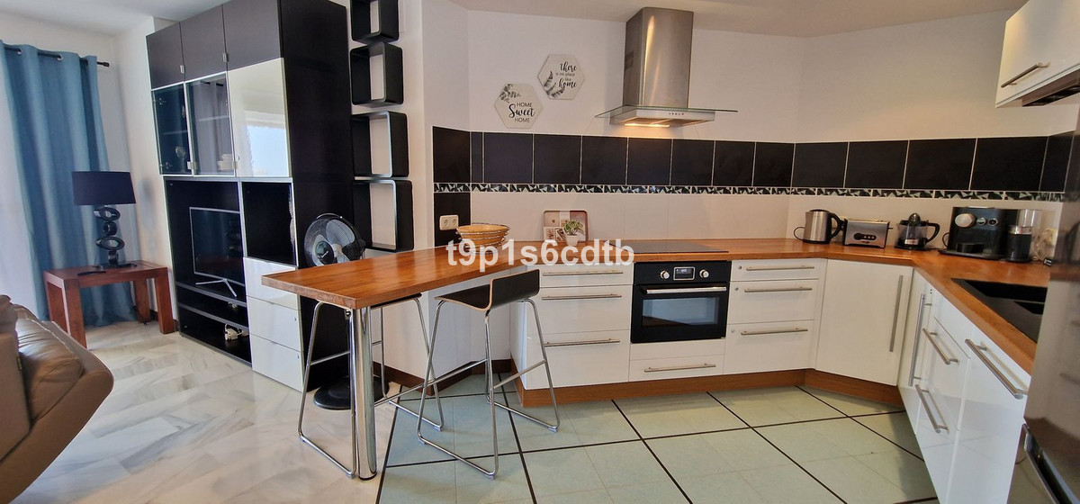 Middle Floor Apartment bilde 11