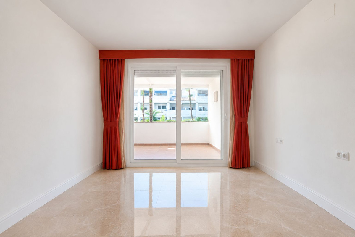 Middle Floor Apartment bilde 17