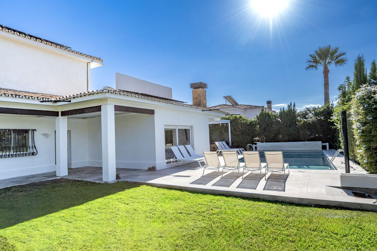 Detached Villa bilde 2
