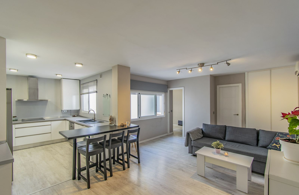 Middle Floor Apartment bilde 24