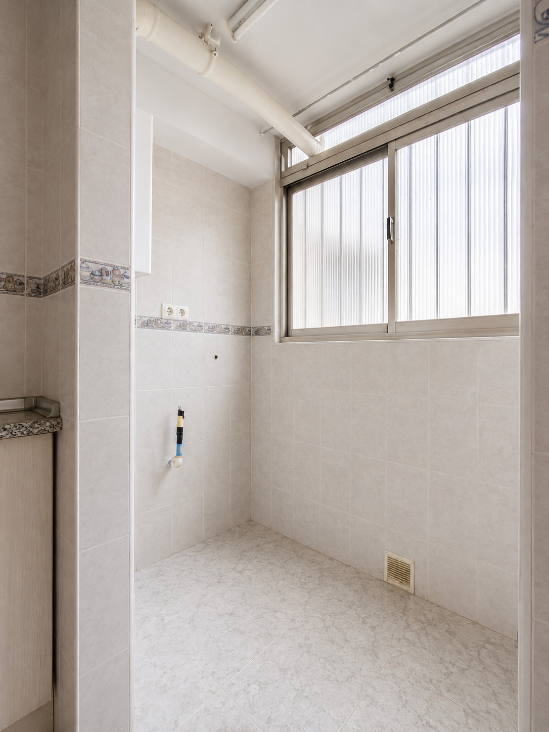 Middle Floor Apartment bilde 18