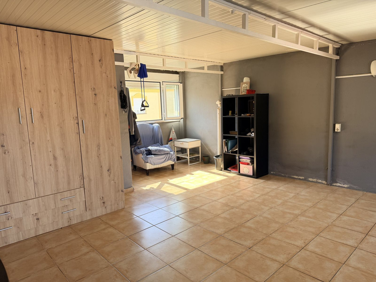 Middle Floor Apartment bilde 15