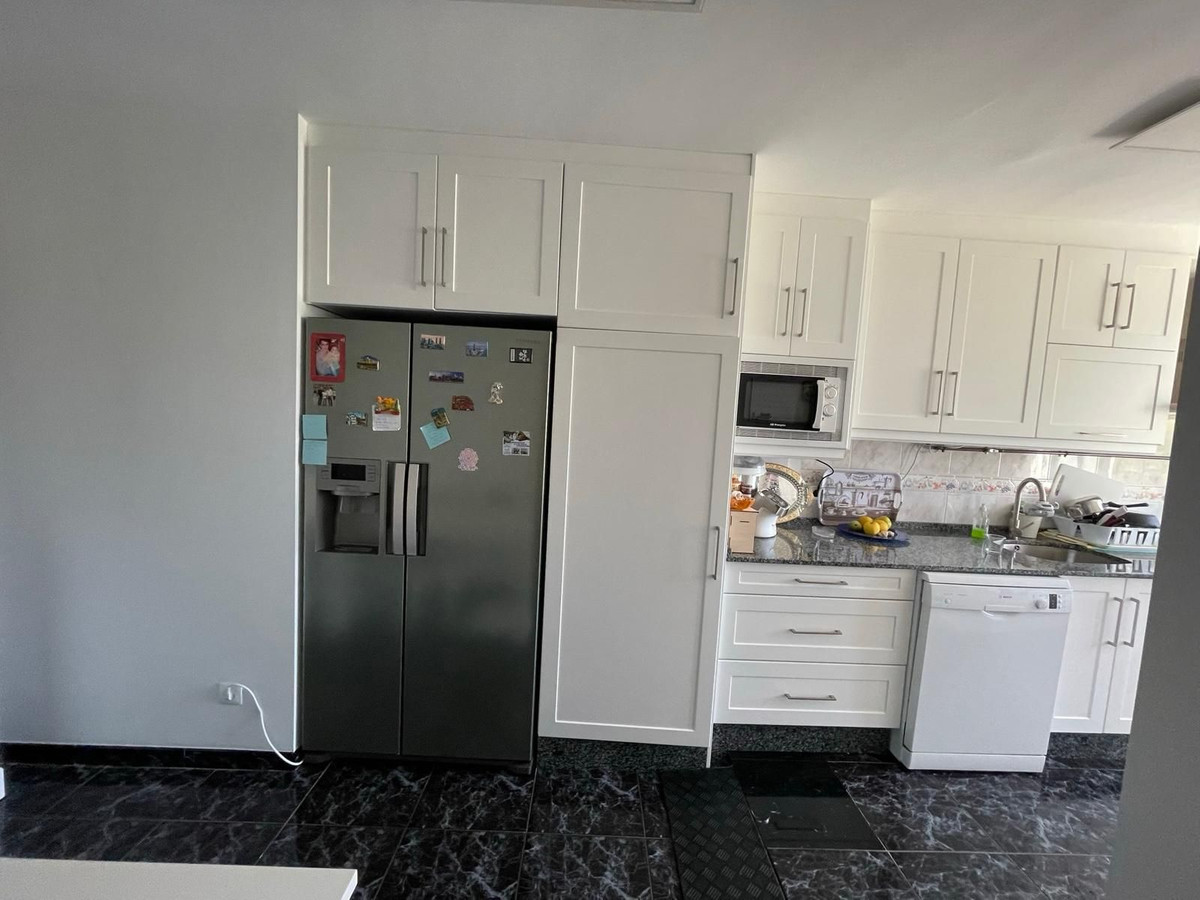 Middle Floor Apartment bilde 12
