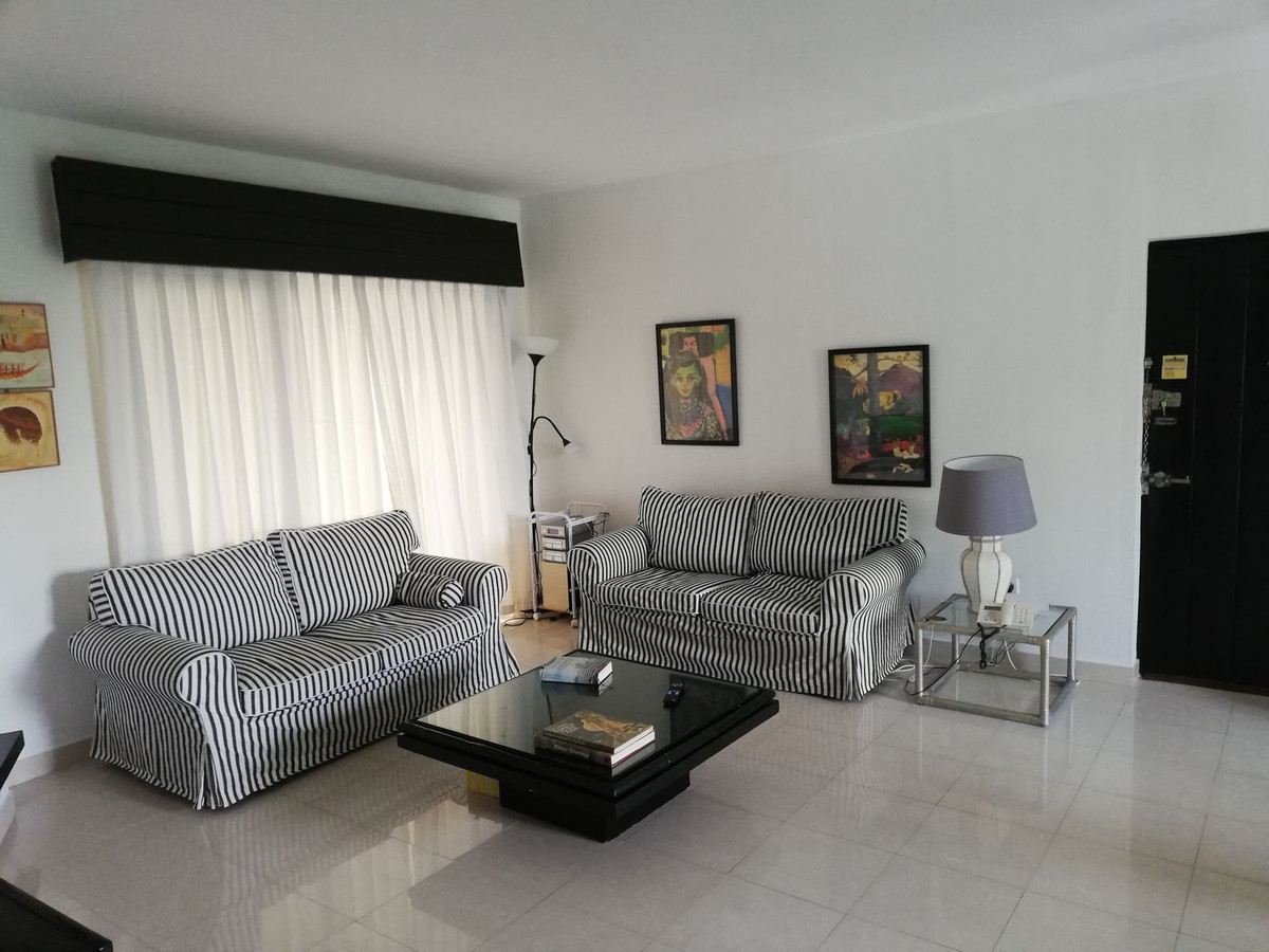 Middle Floor Apartment bilde 3