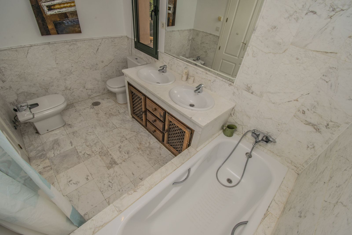 Middle Floor Apartment bilde 19