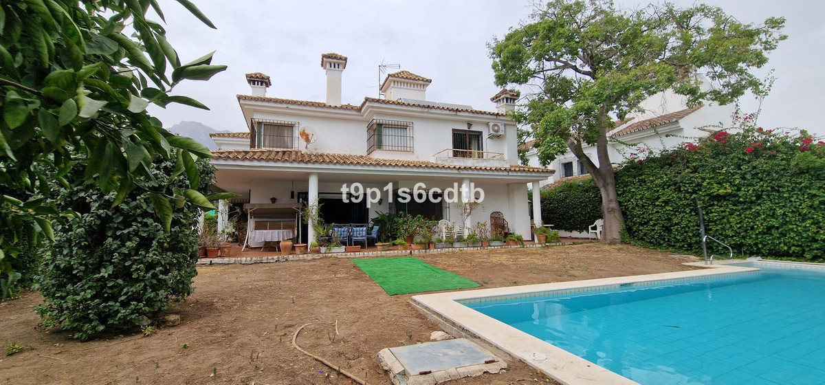 Detached Villa bilde 30