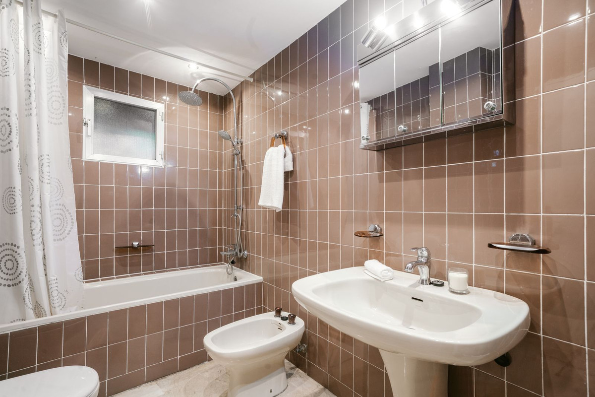 Middle Floor Apartment bilde 31