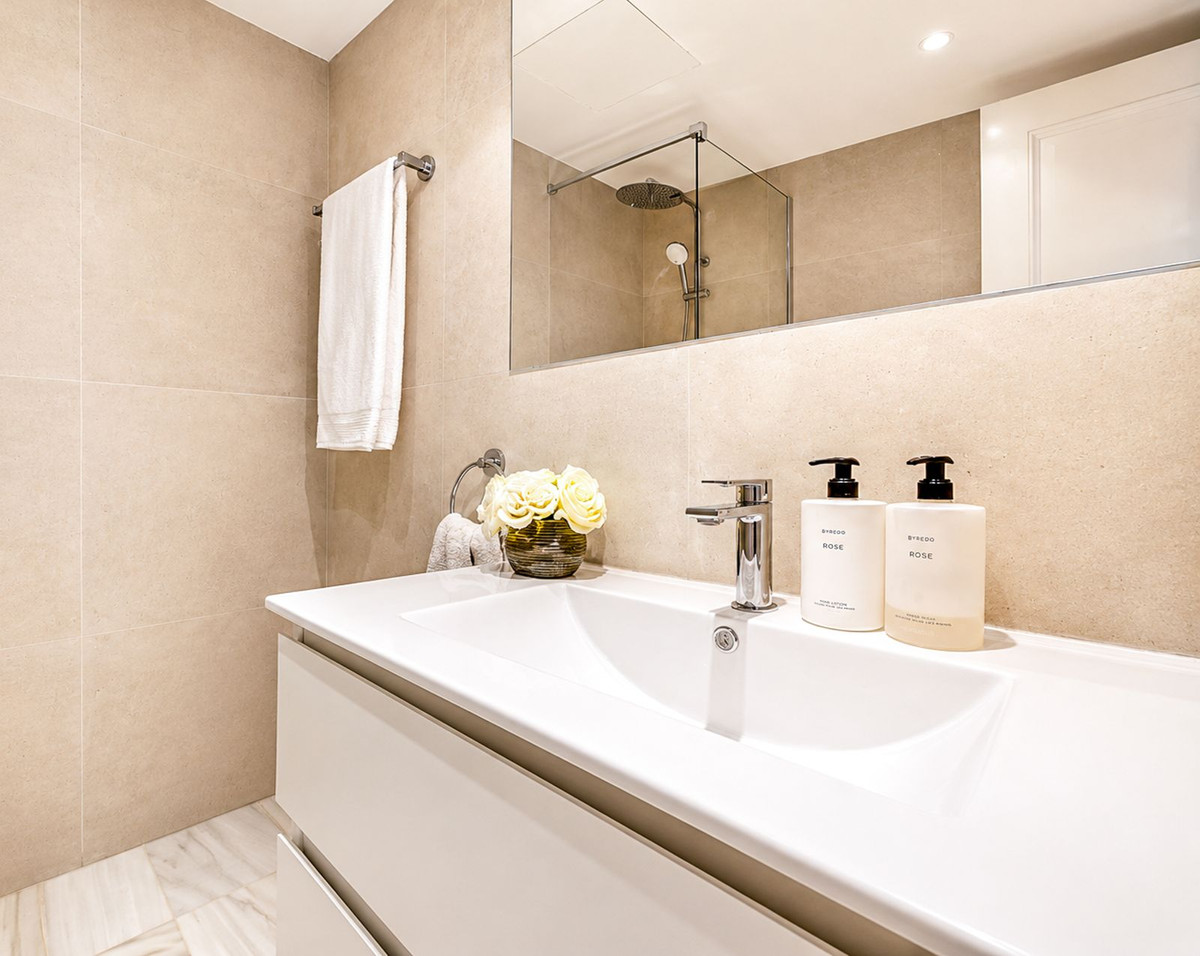 Middle Floor Apartment bilde 15
