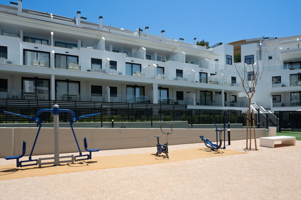 Middle Floor Apartment bilde 24