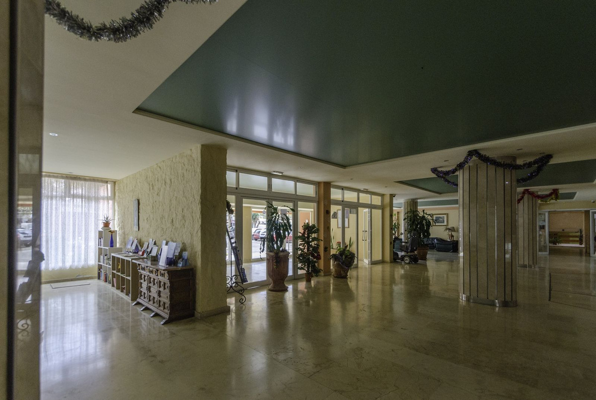 Middle Floor Apartment bilde 7