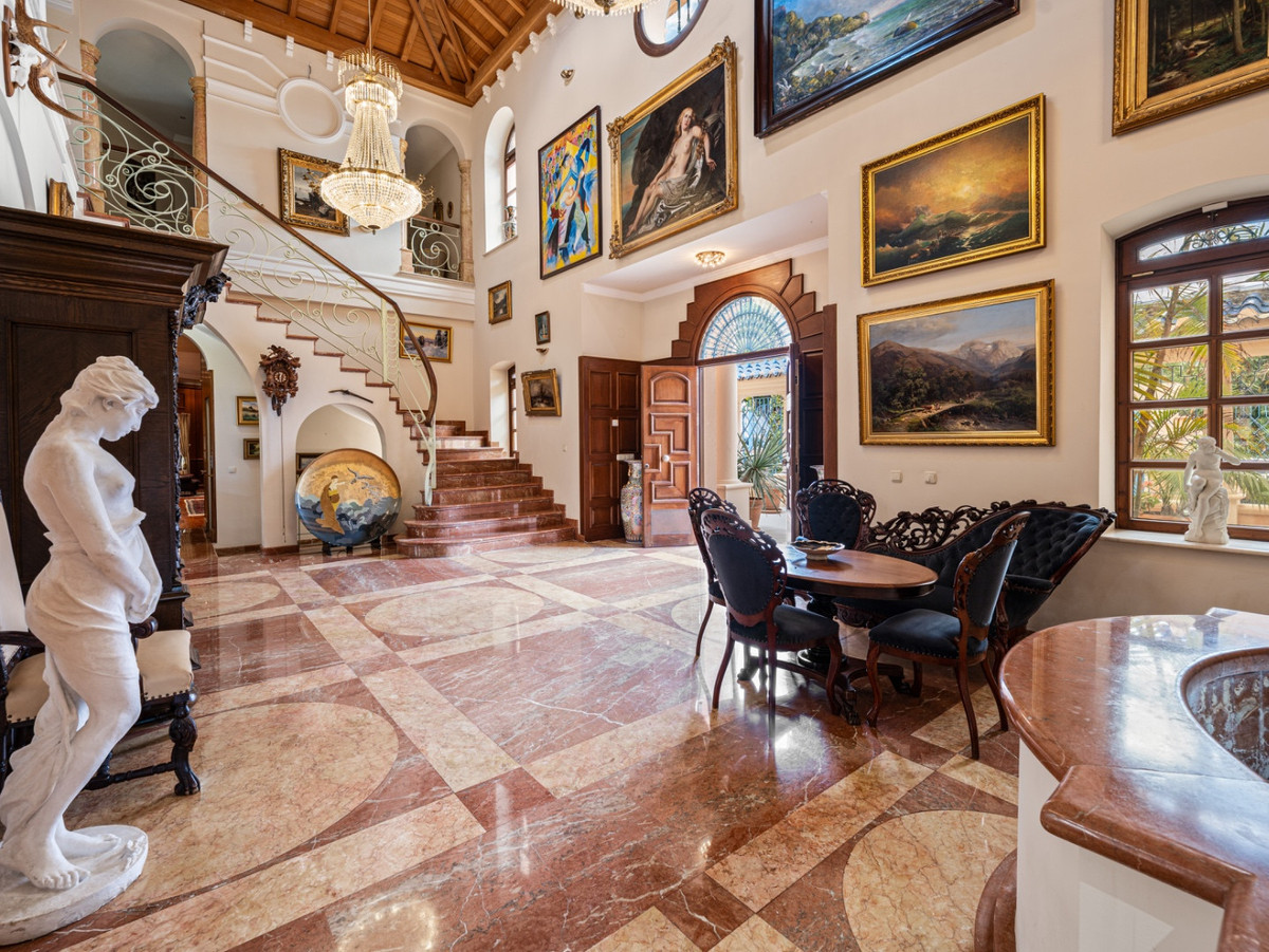 Detached Villa bilde 2