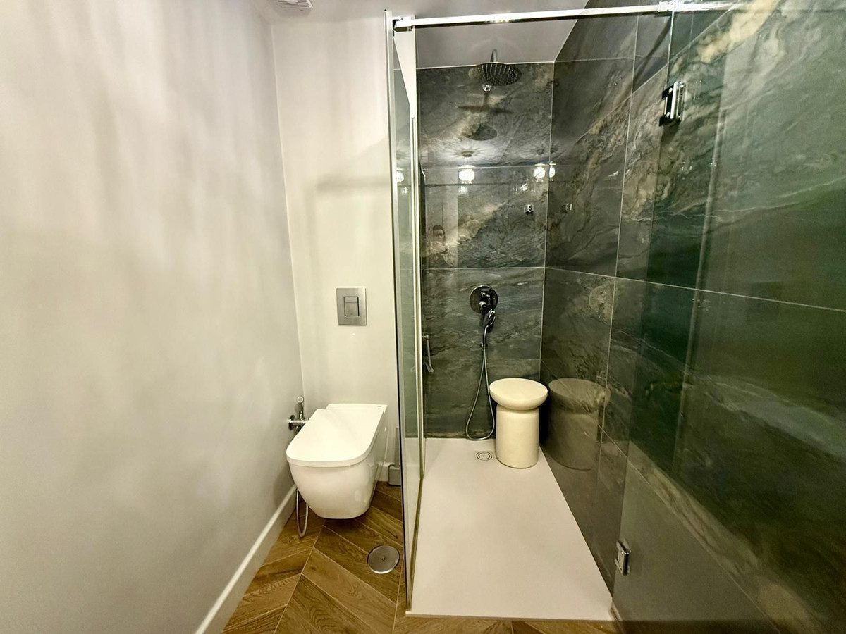 Middle Floor Apartment bilde 26