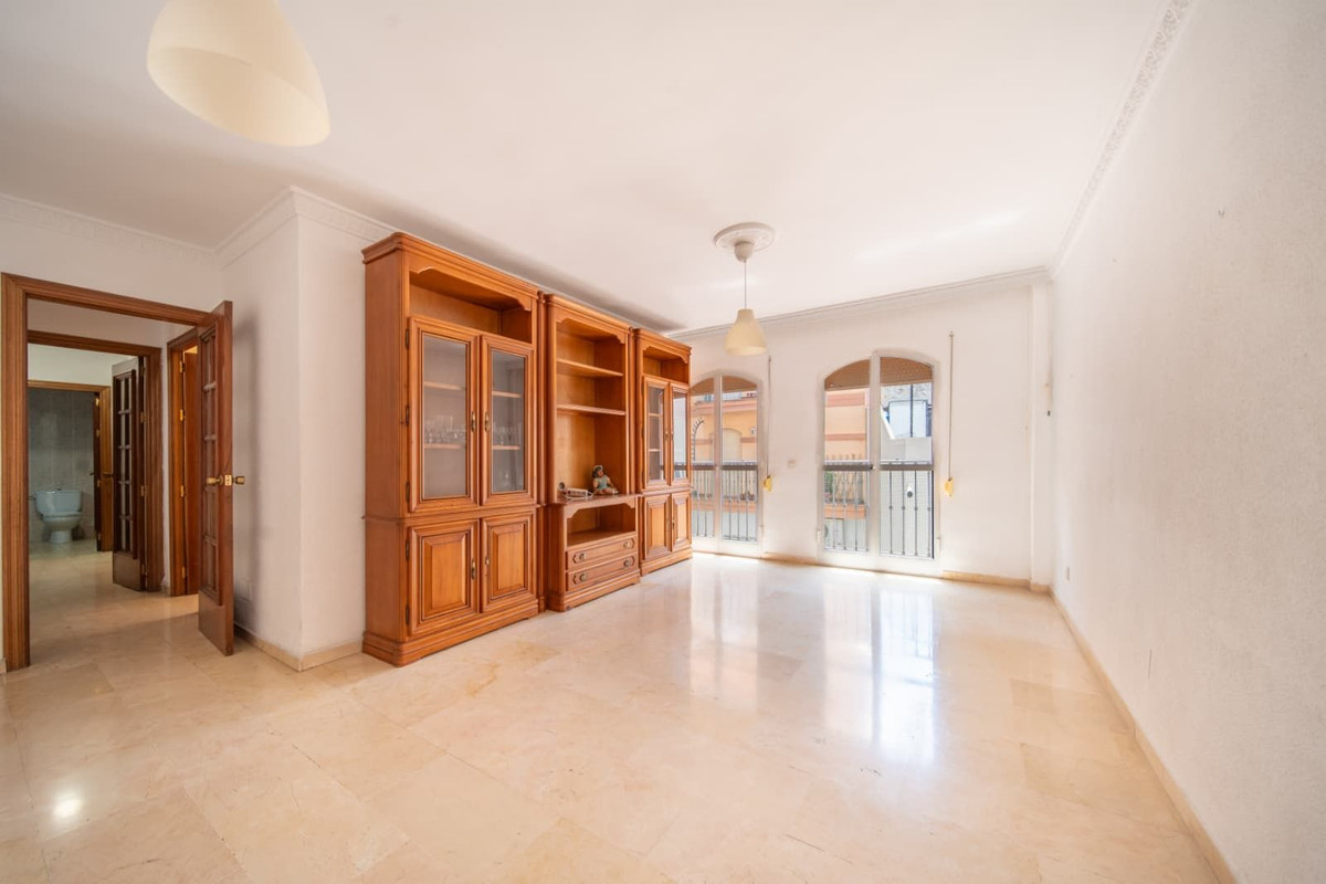 Middle Floor Apartment bilde 3