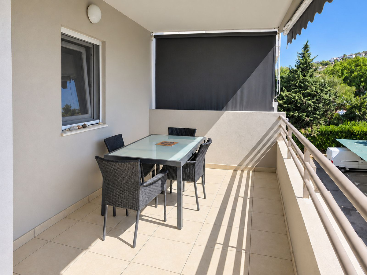 Middle Floor Apartment bilde 6