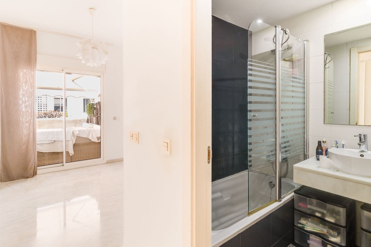 Middle Floor Apartment bilde 21