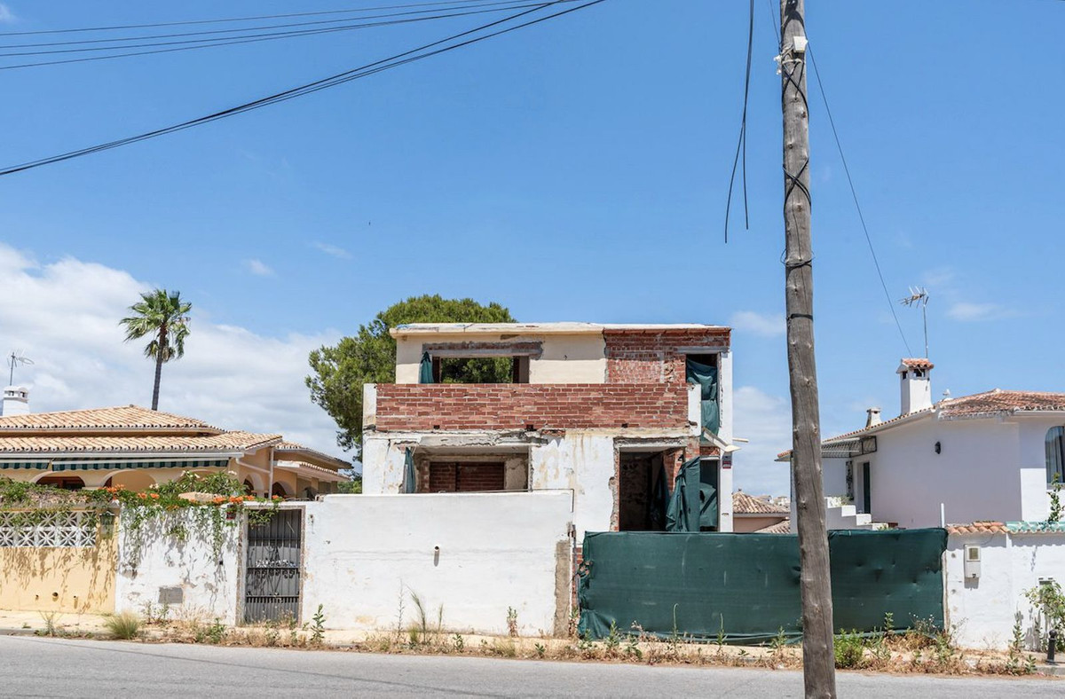 Detached Villa bilde 1