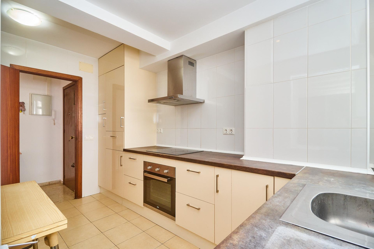 Middle Floor Apartment bilde 2