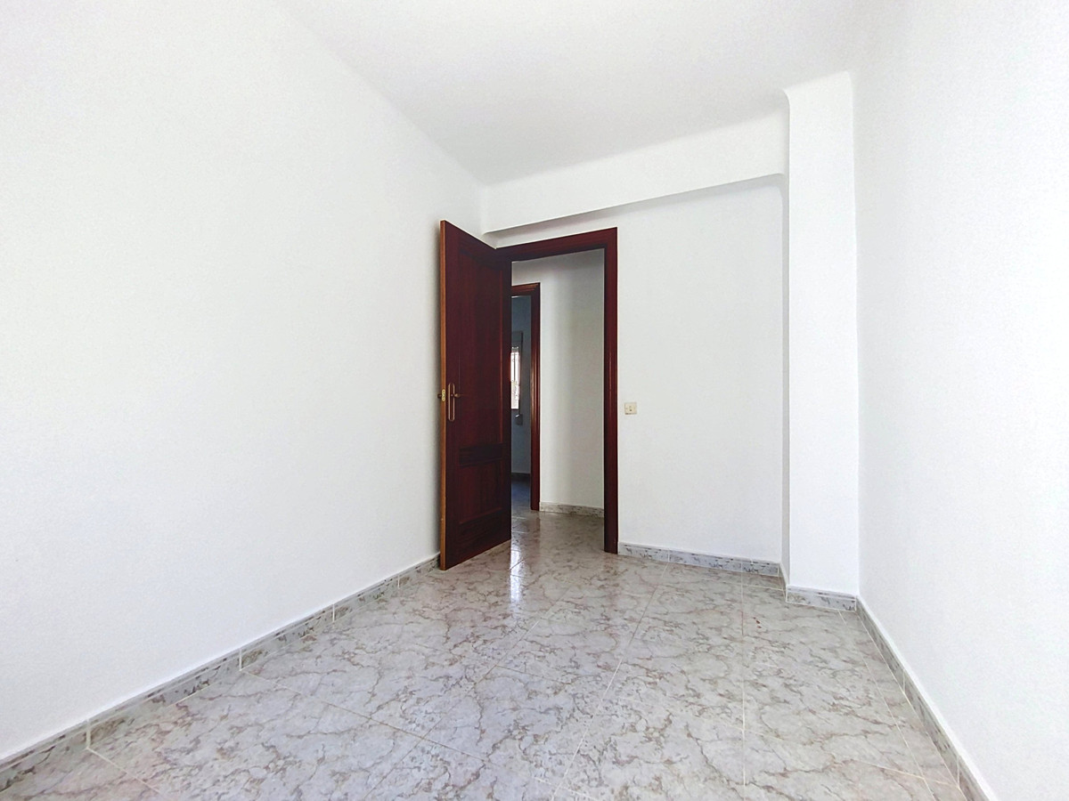 Middle Floor Apartment bilde 35