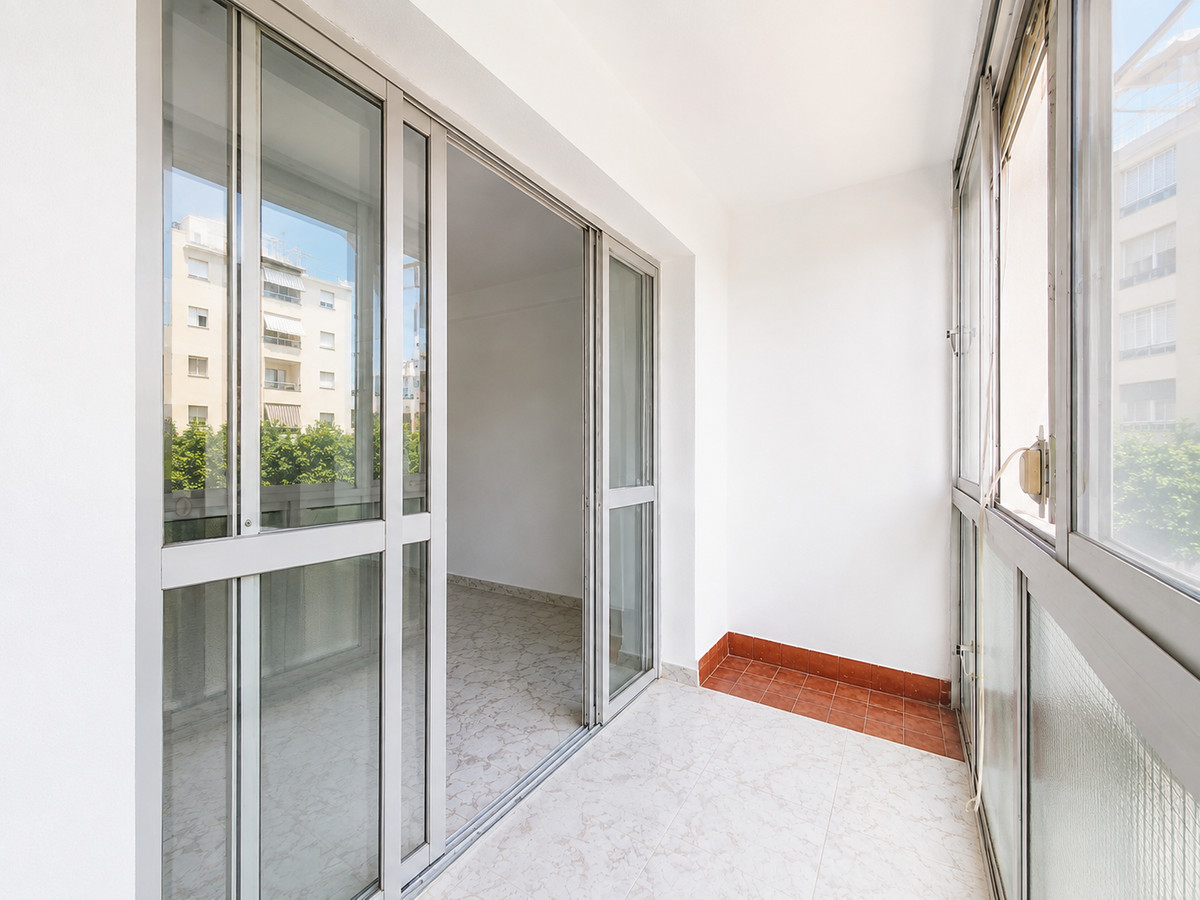 Middle Floor Apartment bilde 9