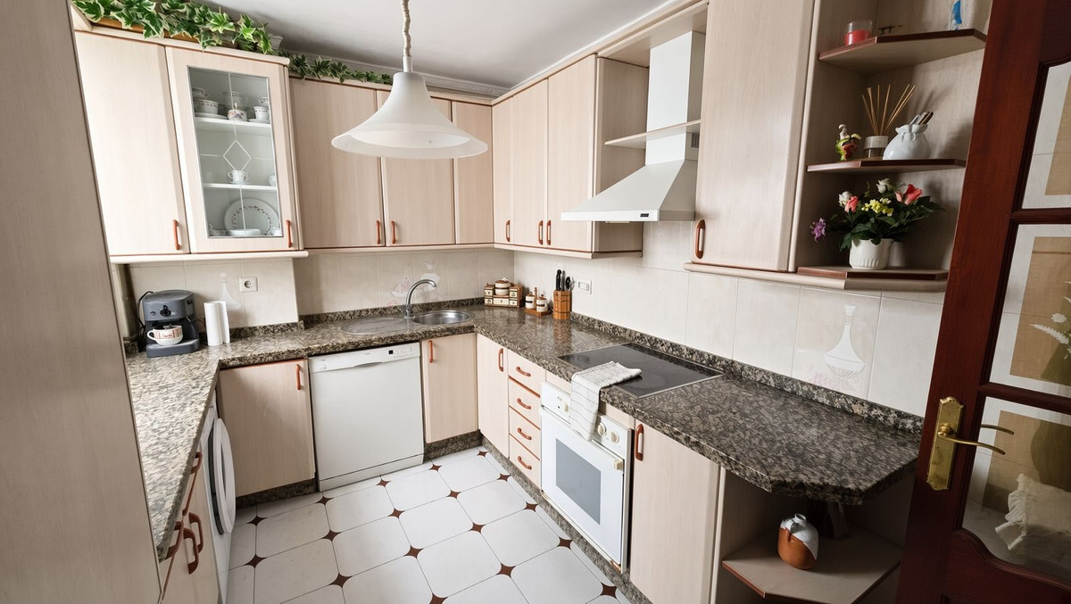 Middle Floor Apartment bilde 6