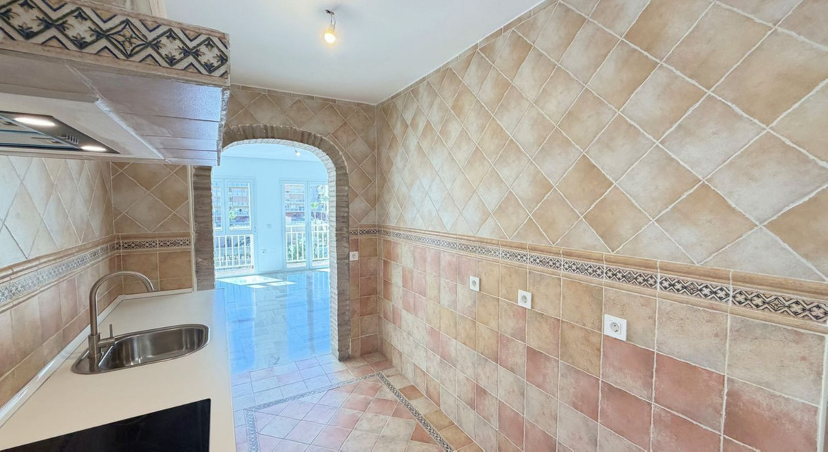Middle Floor Apartment bilde 13