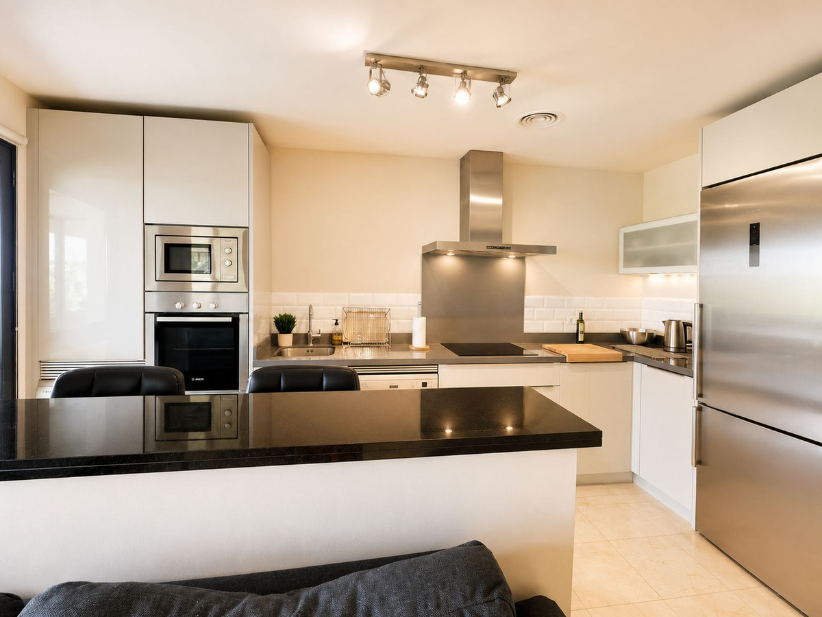 Middle Floor Apartment bilde 3
