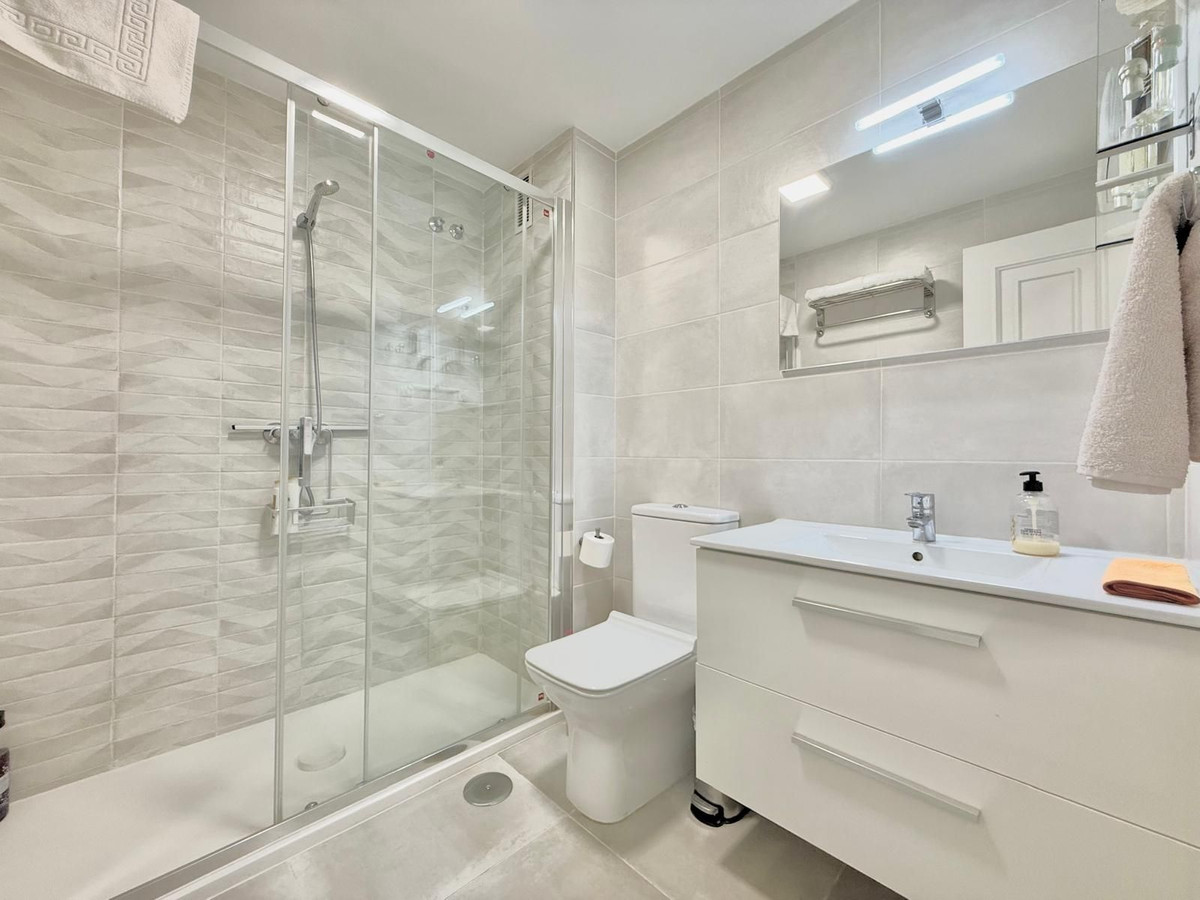 Middle Floor Apartment bilde 17