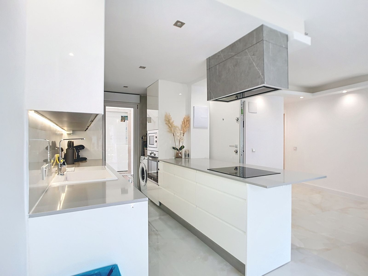 Middle Floor Apartment bilde 2