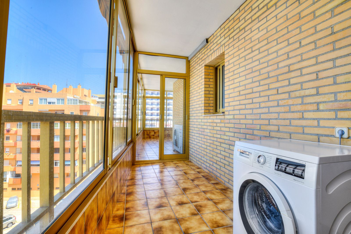 Middle Floor Apartment bilde 24