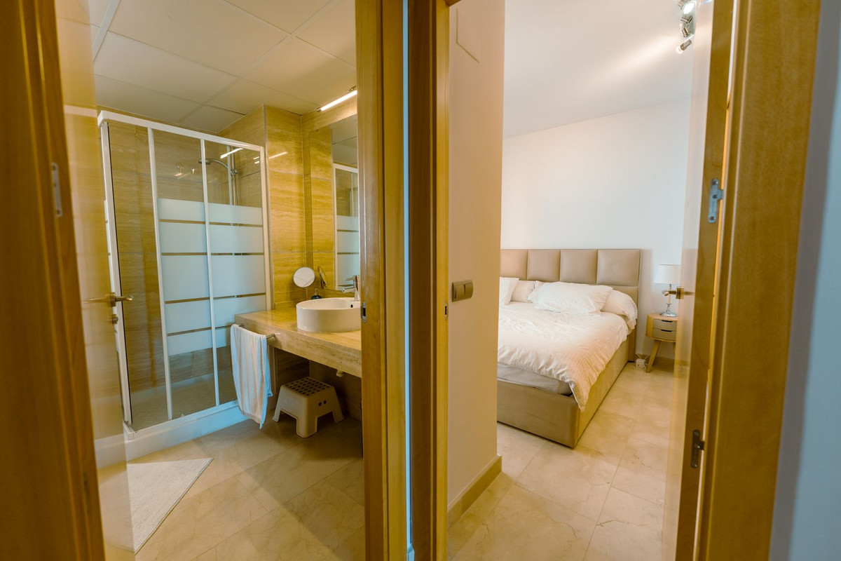 Middle Floor Apartment bilde 25