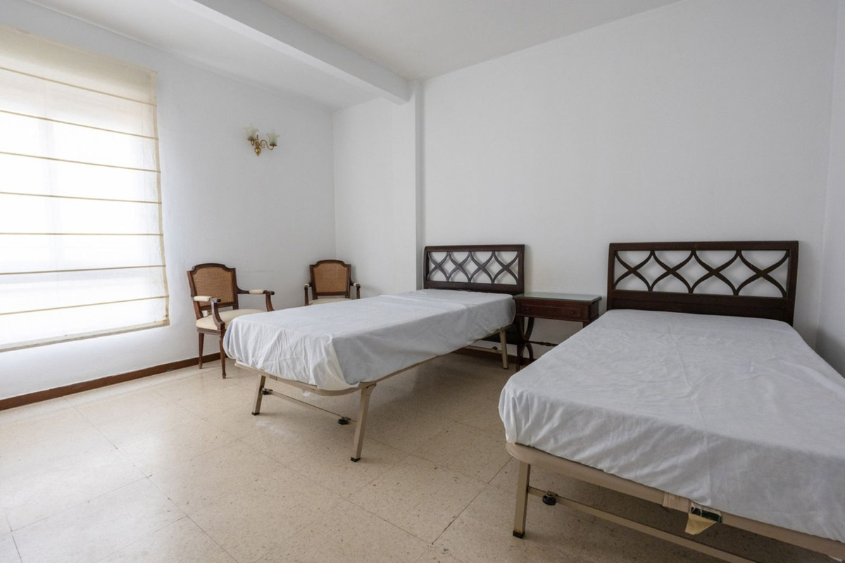 Middle Floor Apartment bilde 11
