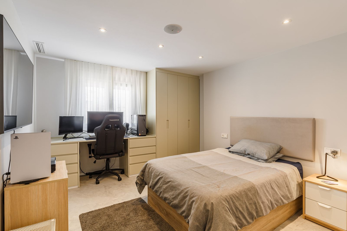 Middle Floor Apartment bilde 13