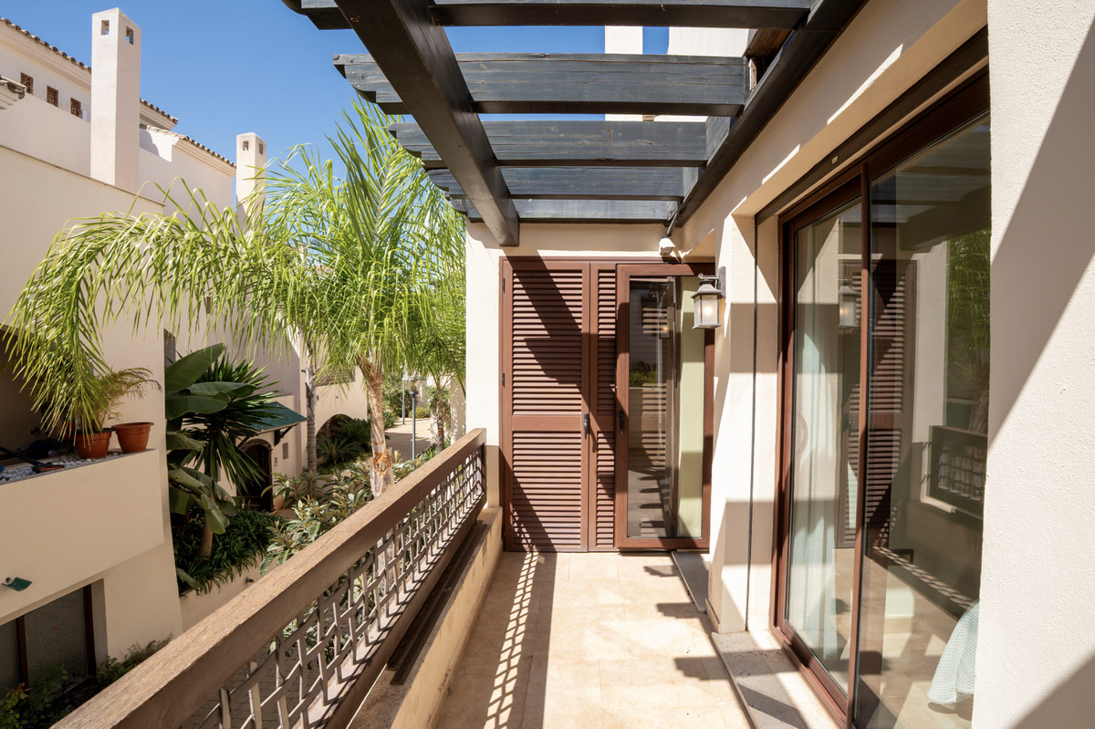 Middle Floor Apartment bilde 26