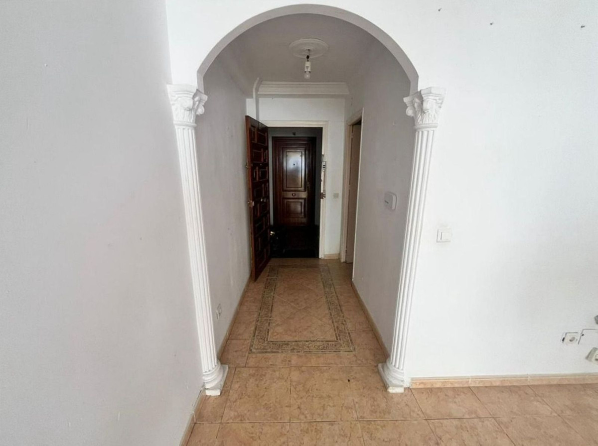 Middle Floor Apartment bilde 9