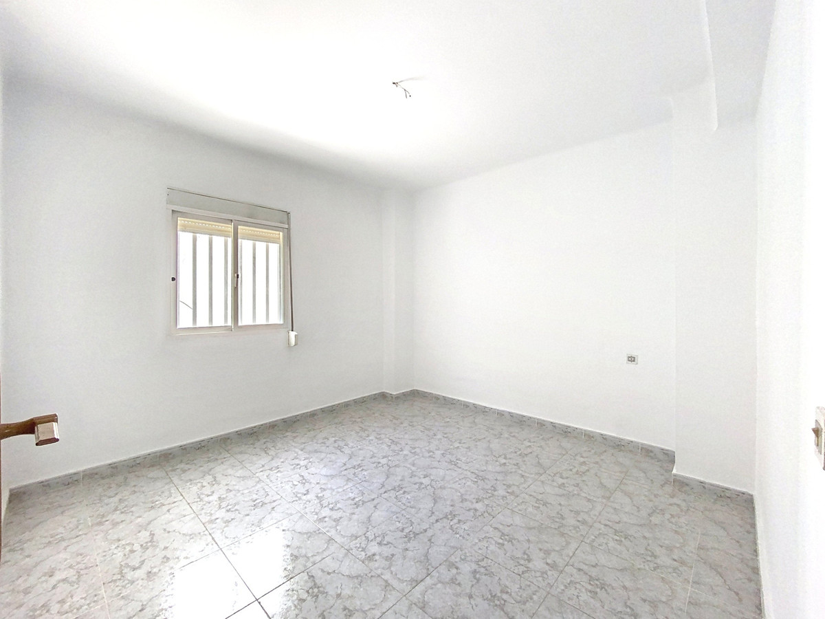 Middle Floor Apartment bilde 25