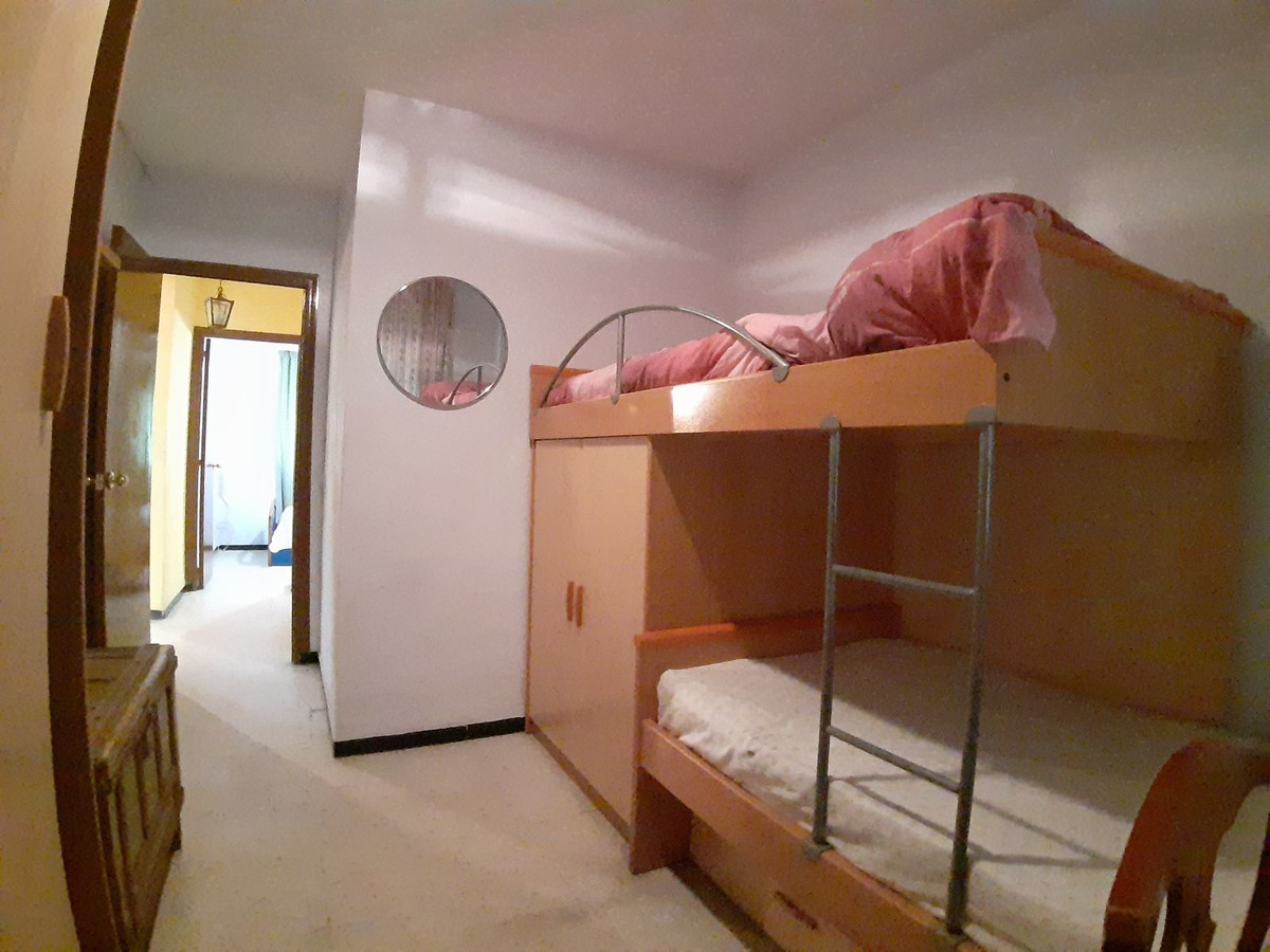 Middle Floor Apartment bilde 36