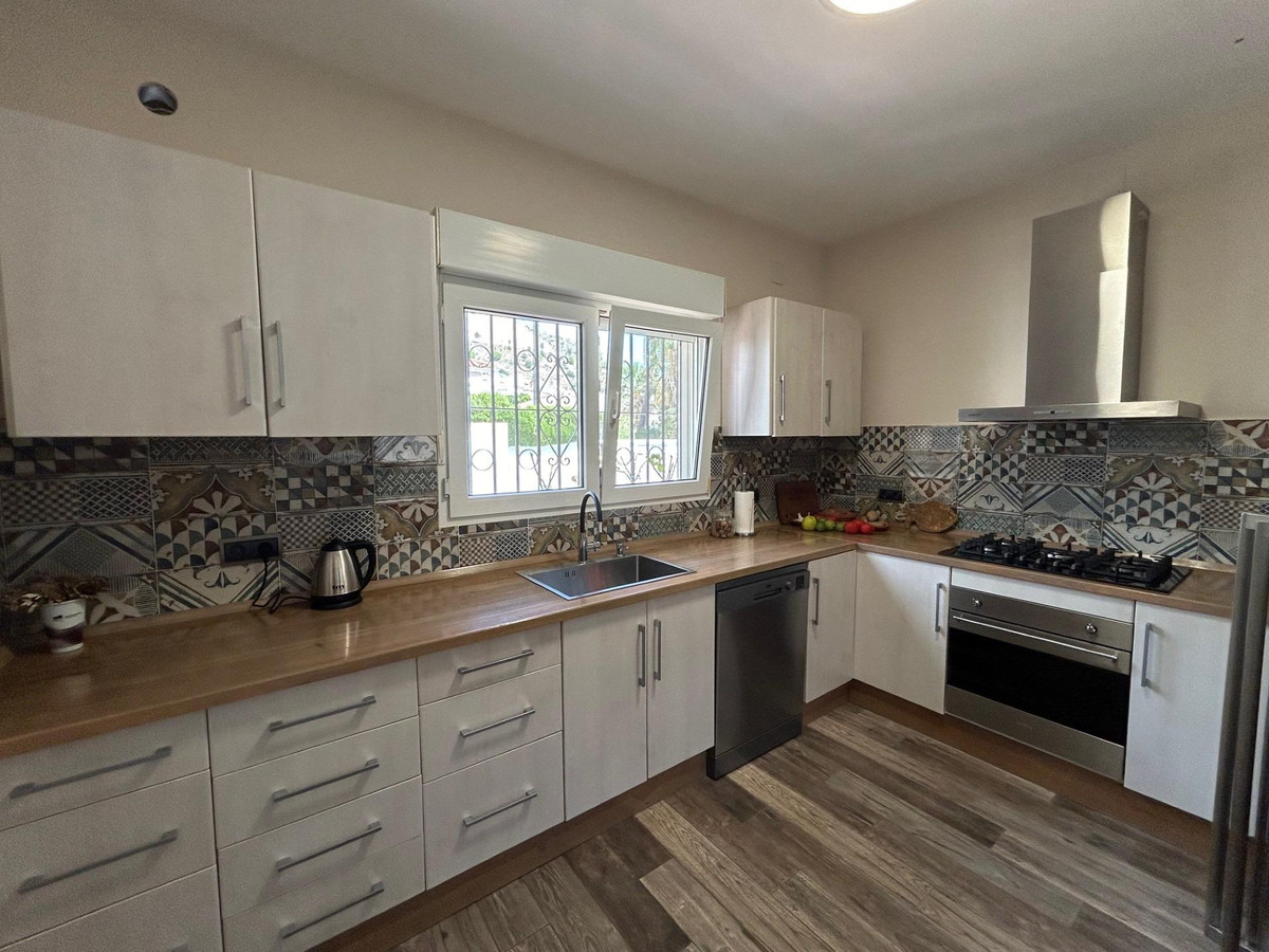 Detached Villa bilde 18