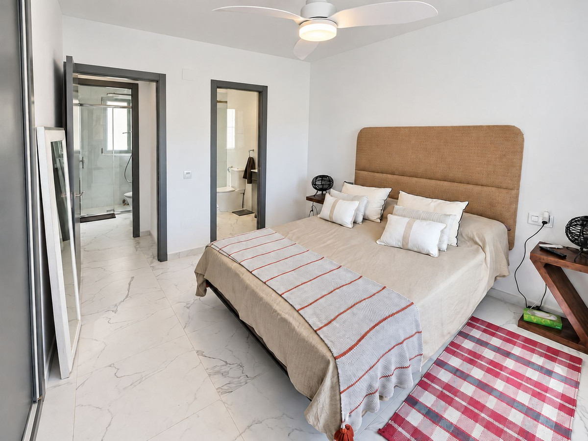 Middle Floor Apartment bilde 9