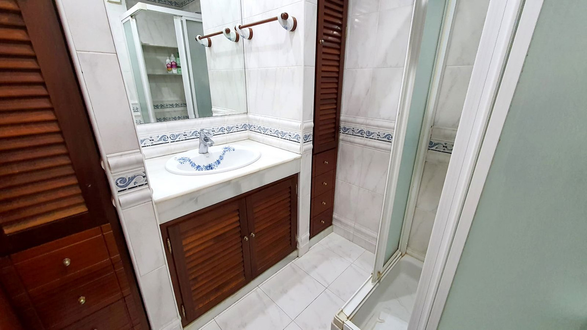 Middle Floor Apartment bilde 14