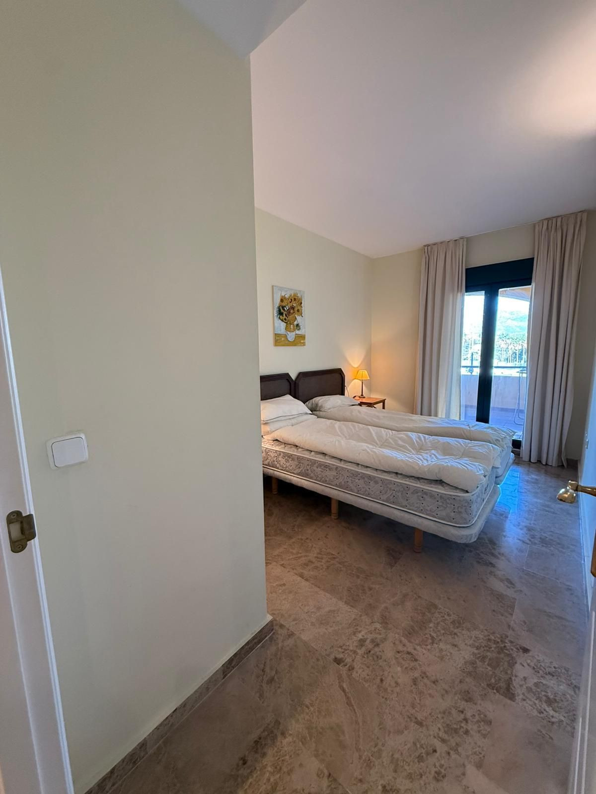 Middle Floor Apartment bilde 7