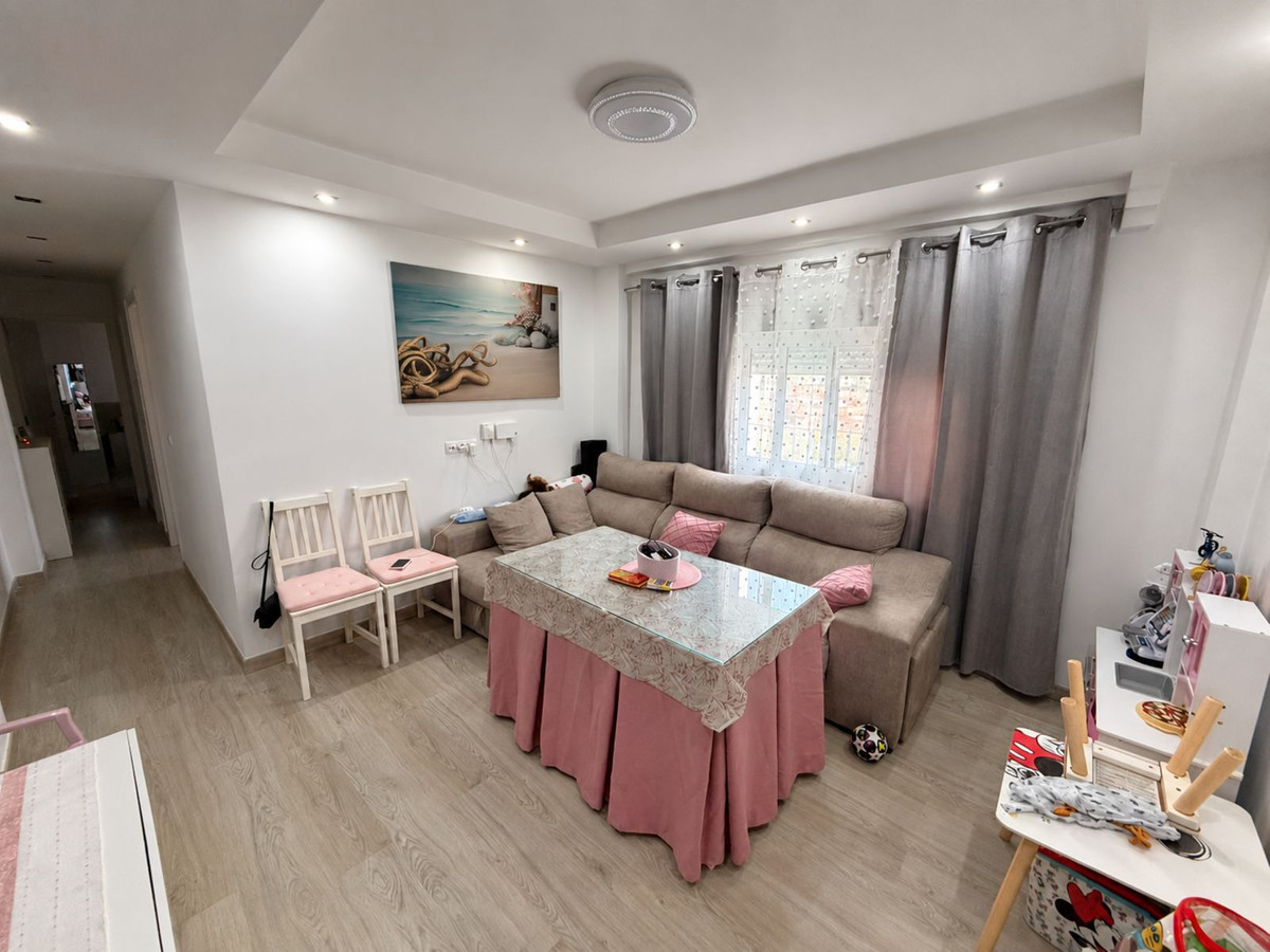 Middle Floor Apartment bilde 1