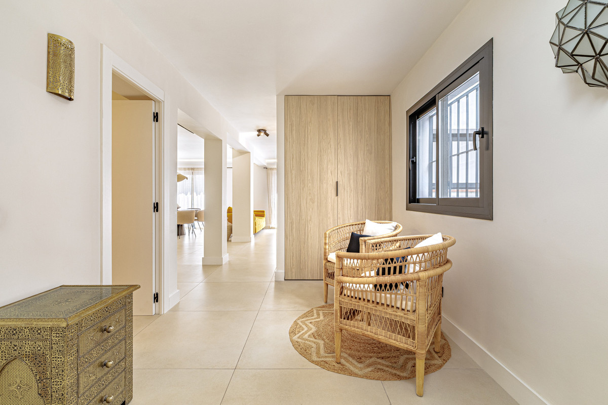 Middle Floor Apartment bilde 8