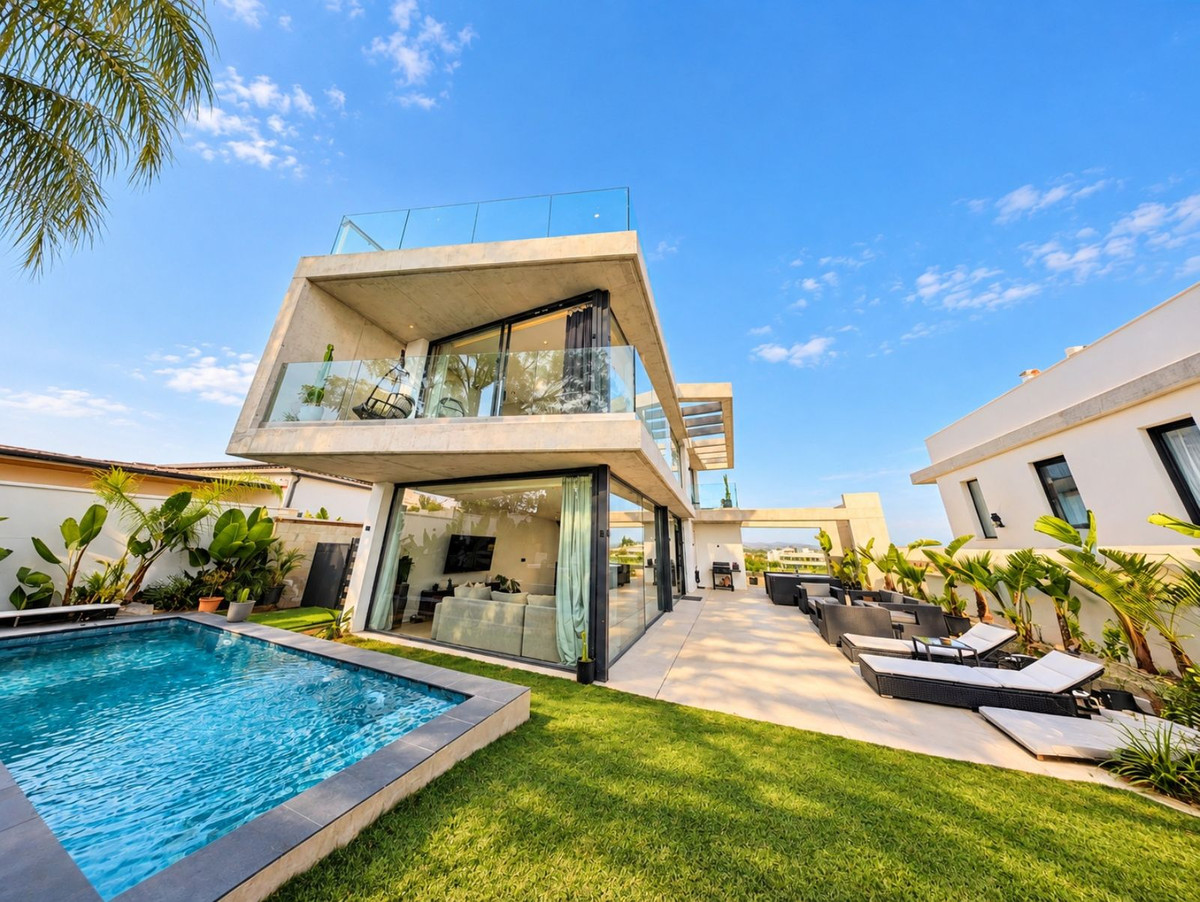 Detached Villa bilde 3