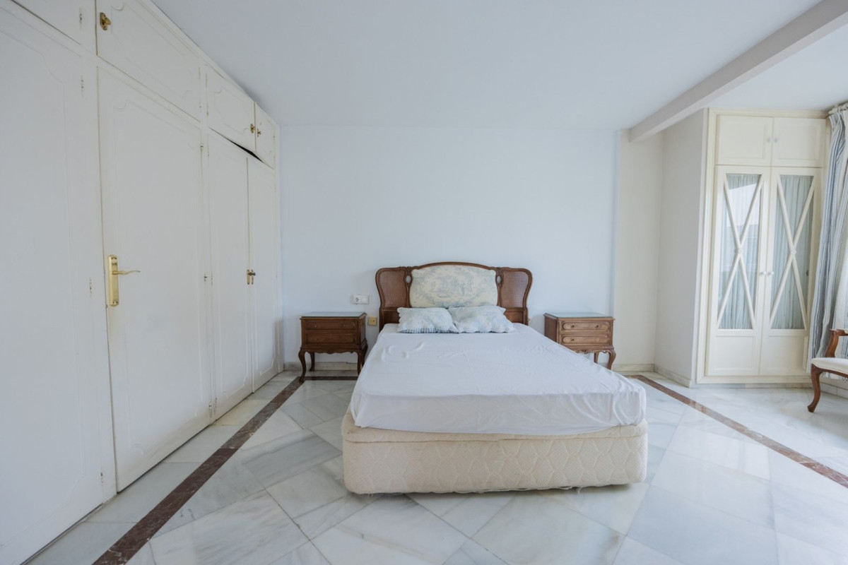 Middle Floor Apartment bilde 10
