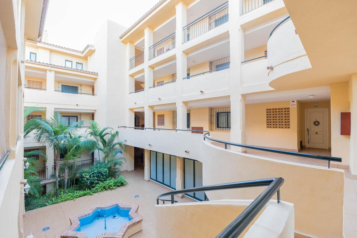 Middle Floor Apartment bilde 18