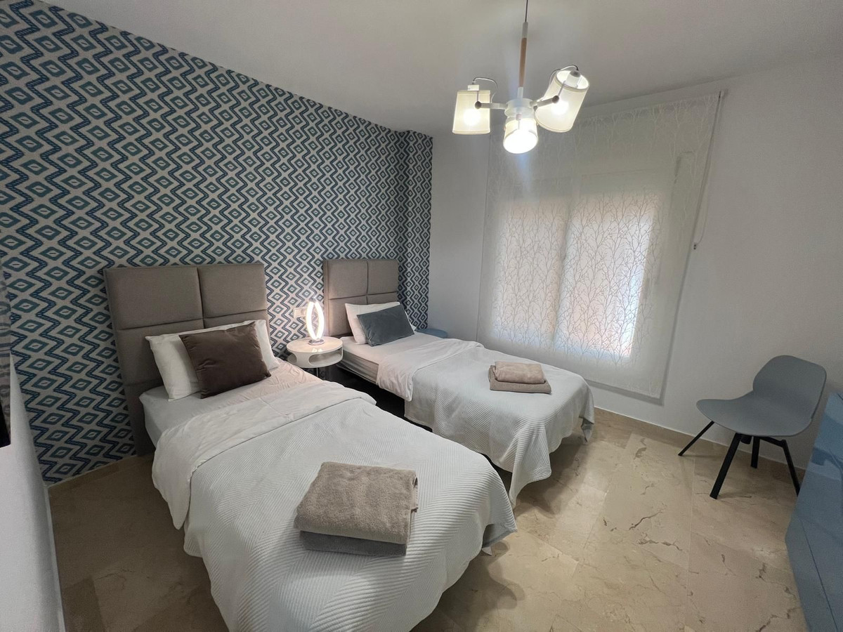 Middle Floor Apartment bilde 13